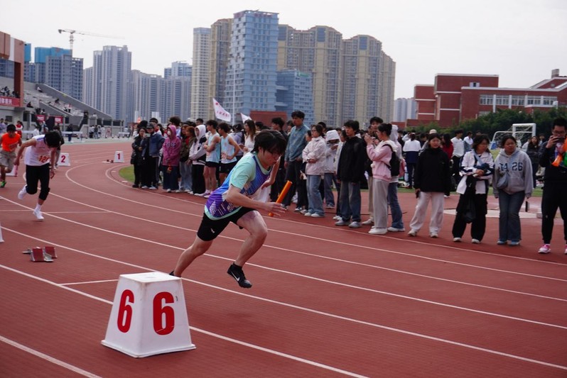 【青春竞速  逐梦赛场】｜驰骋...