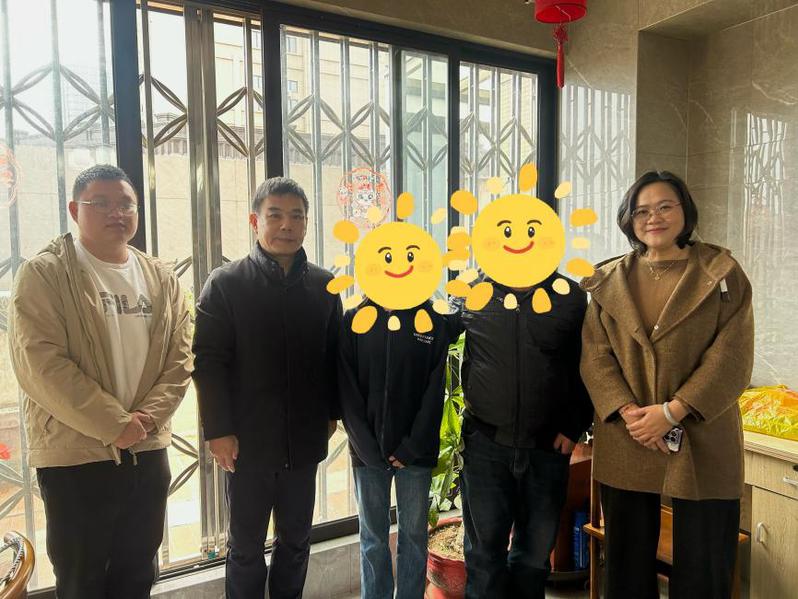 【新春送暖育桃李，家校同心筑梦...