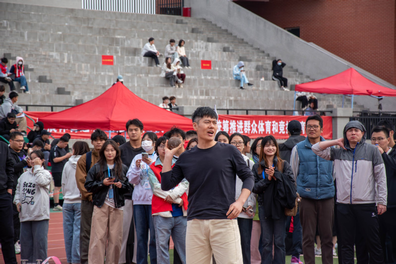 蓄力投掷显担当——李宗龙老师斩...